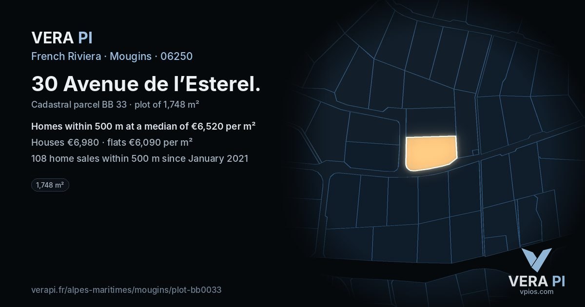 30 Avenue de l’Esterel, Mougins at night – the plot lit, the parcels around coloured by the prices near them