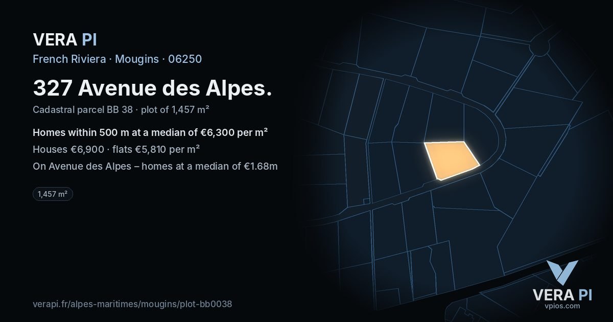 327 Avenue des Alpes, Mougins at night – the plot lit, the parcels around coloured by the prices near them