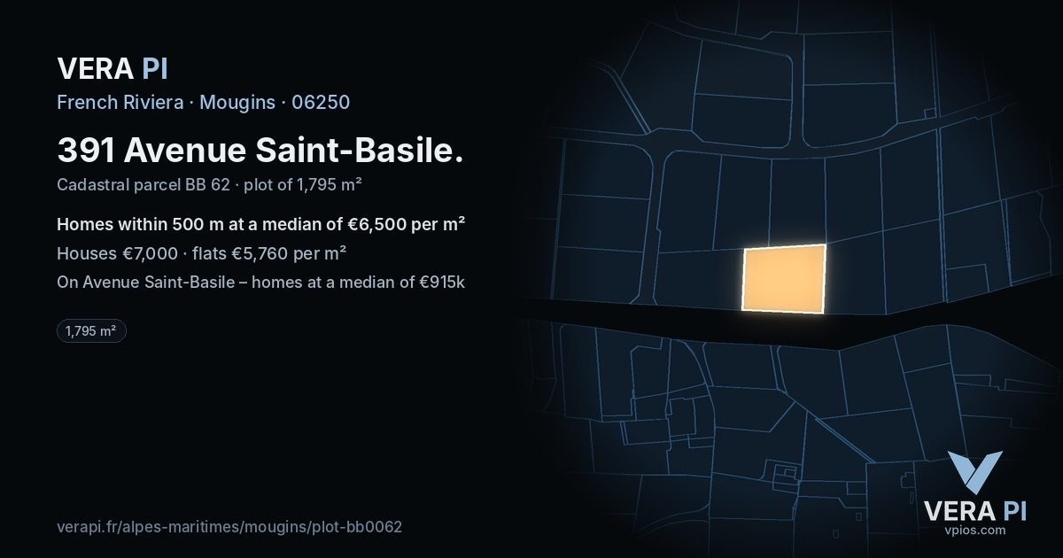 391 Avenue Saint-Basile, Mougins at night – the plot lit, the parcels around coloured by the prices near them