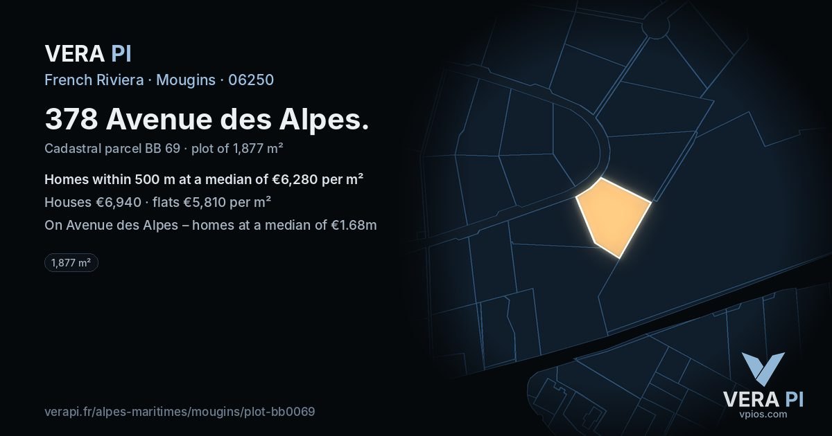 378 Avenue des Alpes, Mougins at night – the plot lit, the parcels around coloured by the prices near them