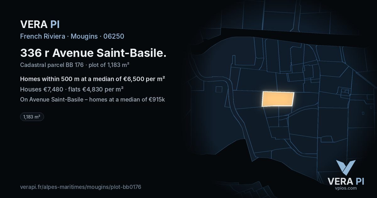 336 r Avenue Saint-Basile, Mougins at night – the plot lit, the parcels around coloured by the prices near them