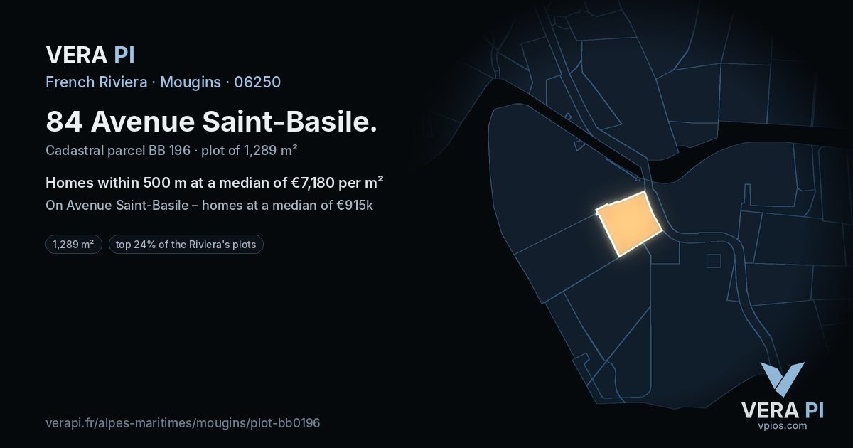 84 Avenue Saint-Basile, Mougins at night – the plot lit, the parcels around coloured by the prices near them