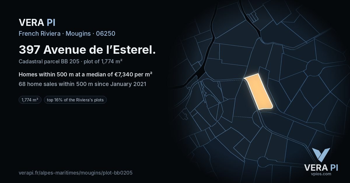 397 Avenue de l’Esterel, Mougins at night – the plot lit, the parcels around coloured by the prices near them