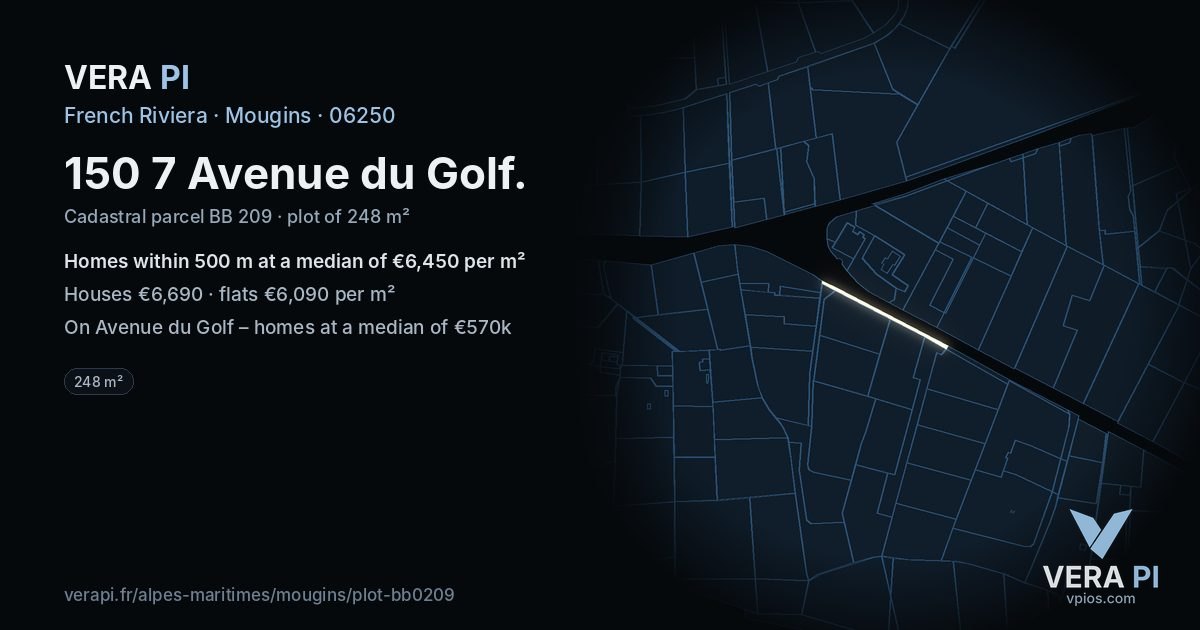 150 7 Avenue du Golf, Mougins at night – the plot lit, the parcels around coloured by the prices near them