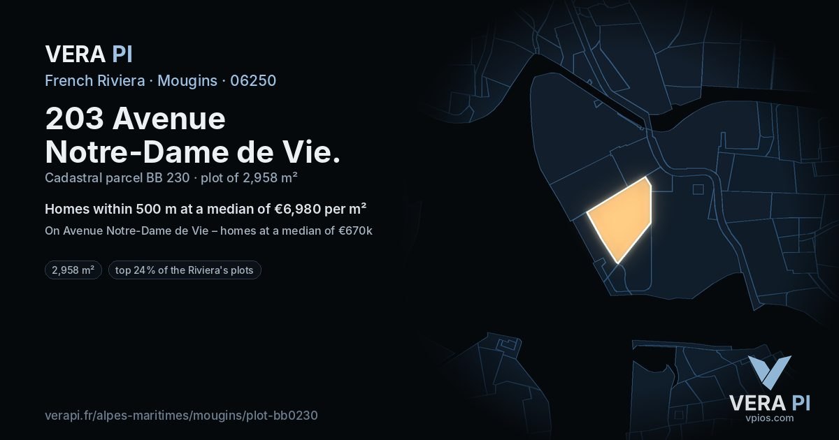 203 Avenue Notre-Dame de Vie, Mougins at night – the plot lit, the parcels around coloured by the prices near them