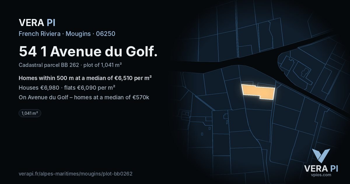54 1 Avenue du Golf, Mougins at night – the plot lit, the parcels around coloured by the prices near them