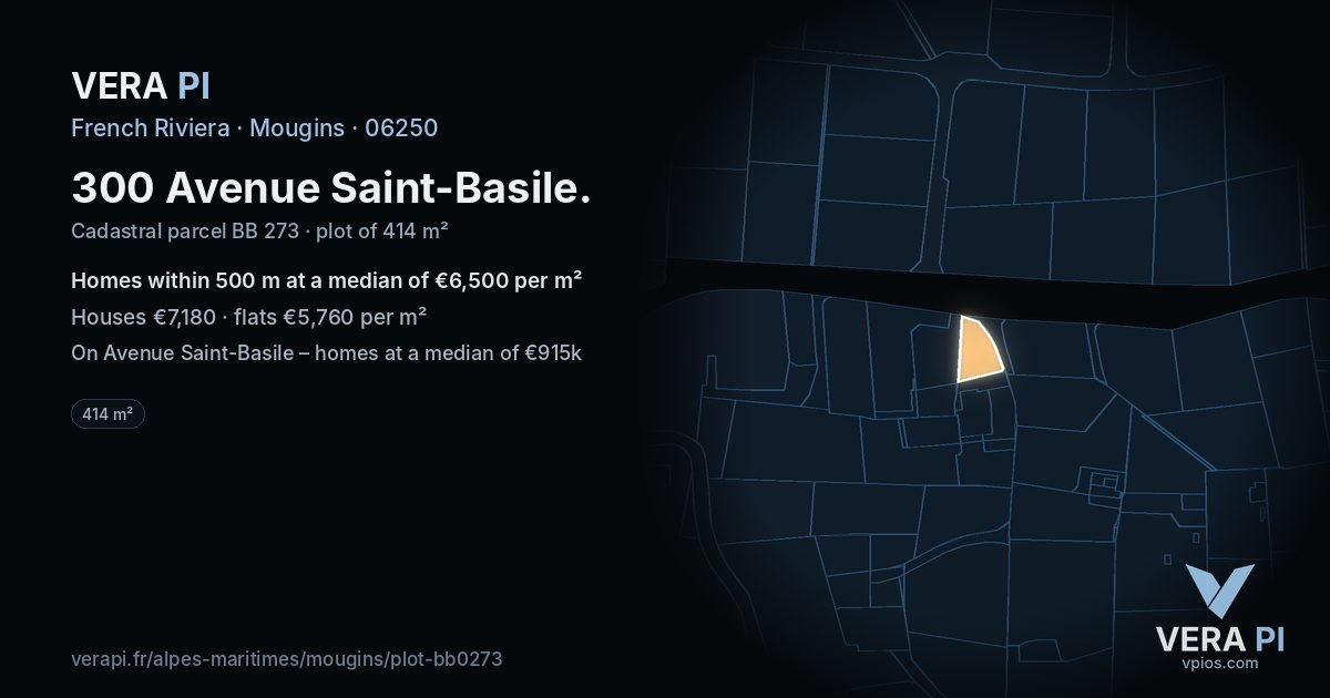 300 Avenue Saint-Basile, Mougins at night – the plot lit, the parcels around coloured by the prices near them