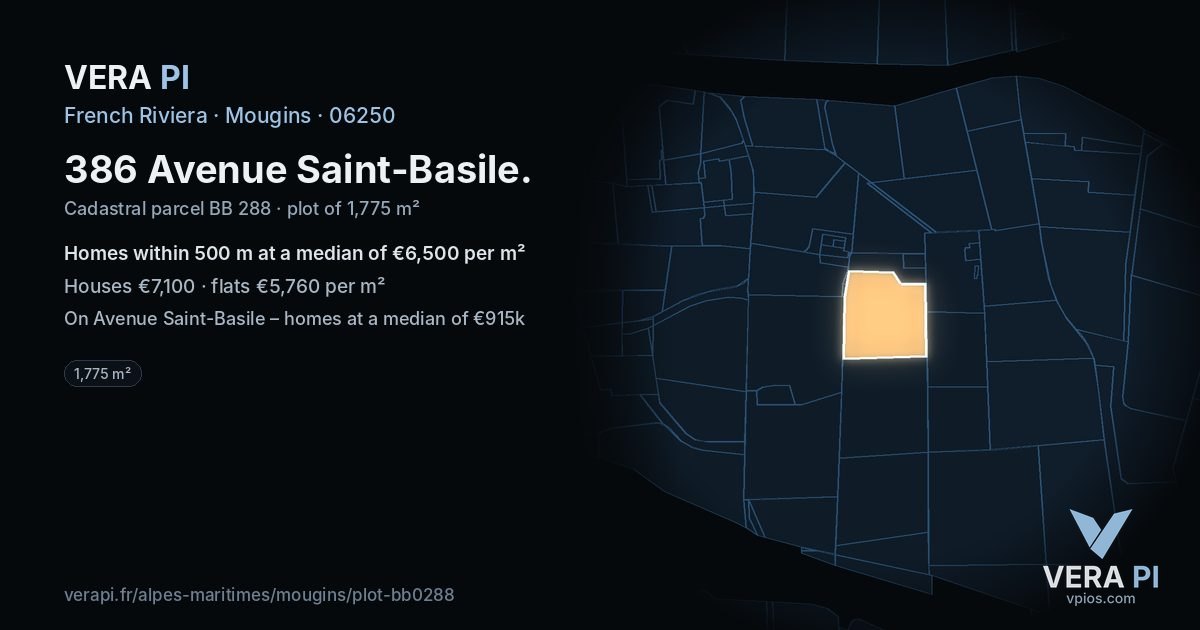 386 Avenue Saint-Basile, Mougins at night – the plot lit, the parcels around coloured by the prices near them
