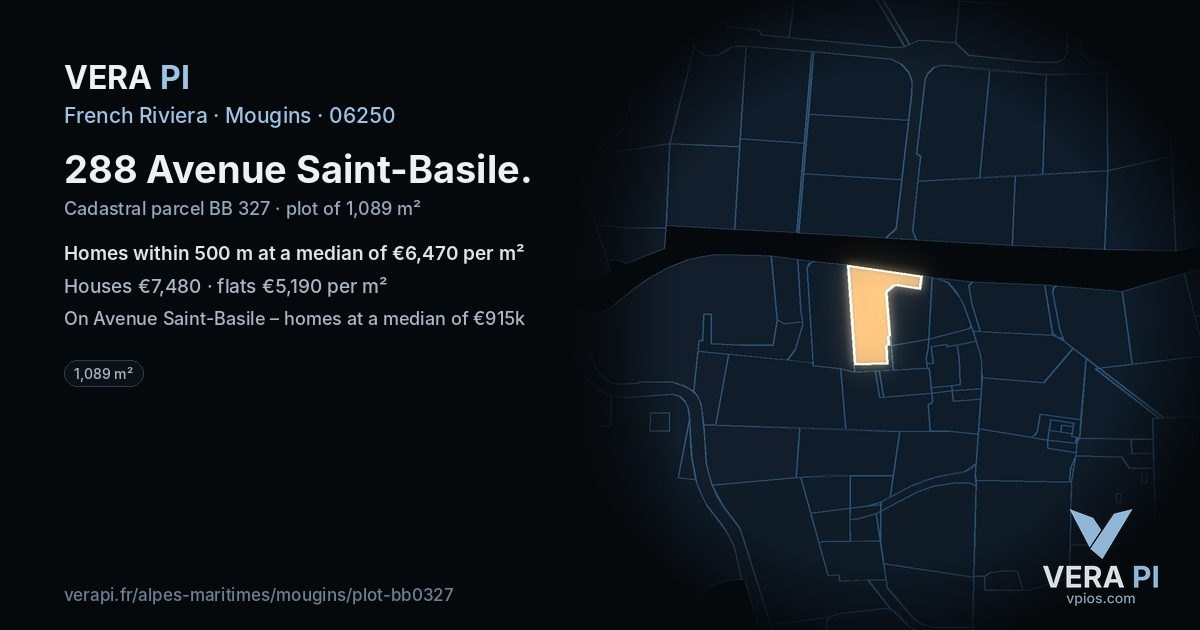 288 Avenue Saint-Basile, Mougins at night – the plot lit, the parcels around coloured by the prices near them