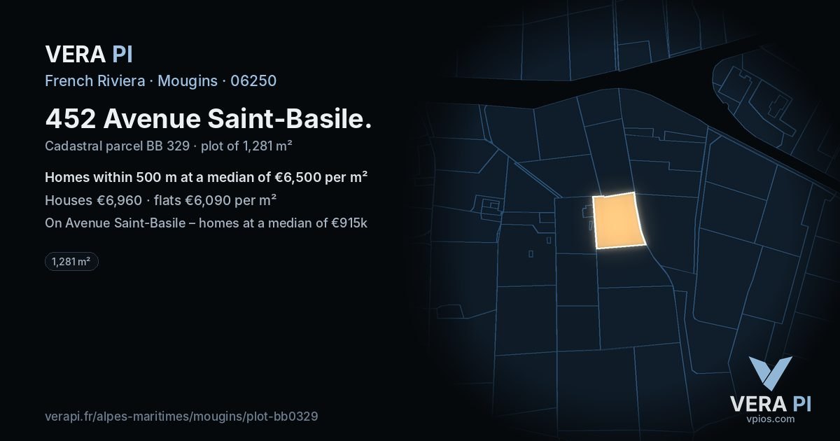 452 Avenue Saint-Basile, Mougins at night – the plot lit, the parcels around coloured by the prices near them