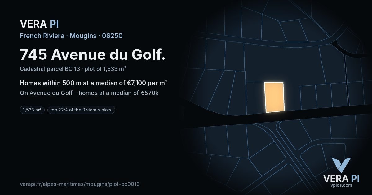 745 Avenue du Golf, Mougins at night – the plot lit, the parcels around coloured by the prices near them