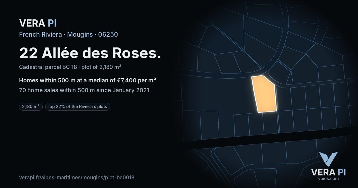 22 Allée des Roses, Mougins at night – the plot lit, the parcels around coloured by the prices near them