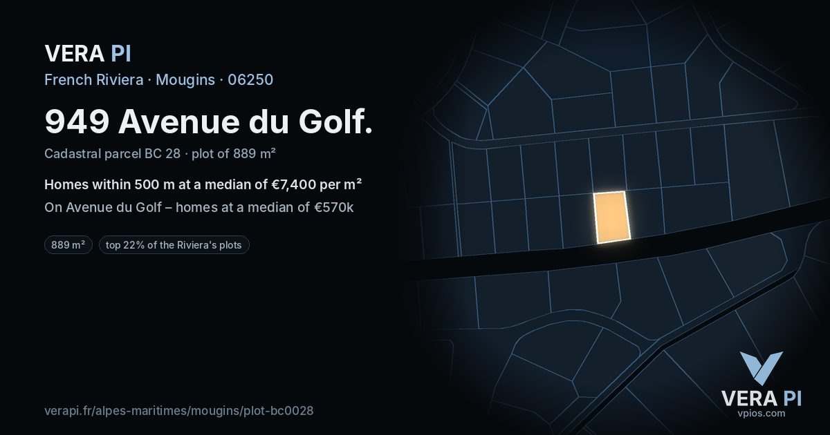 949 Avenue du Golf, Mougins at night – the plot lit, the parcels around coloured by the prices near them