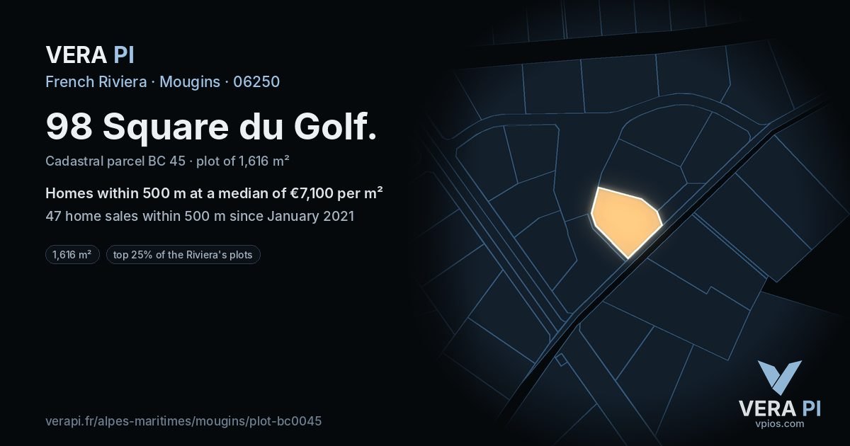 98 Square du Golf, Mougins at night – the plot lit, the parcels around coloured by the prices near them