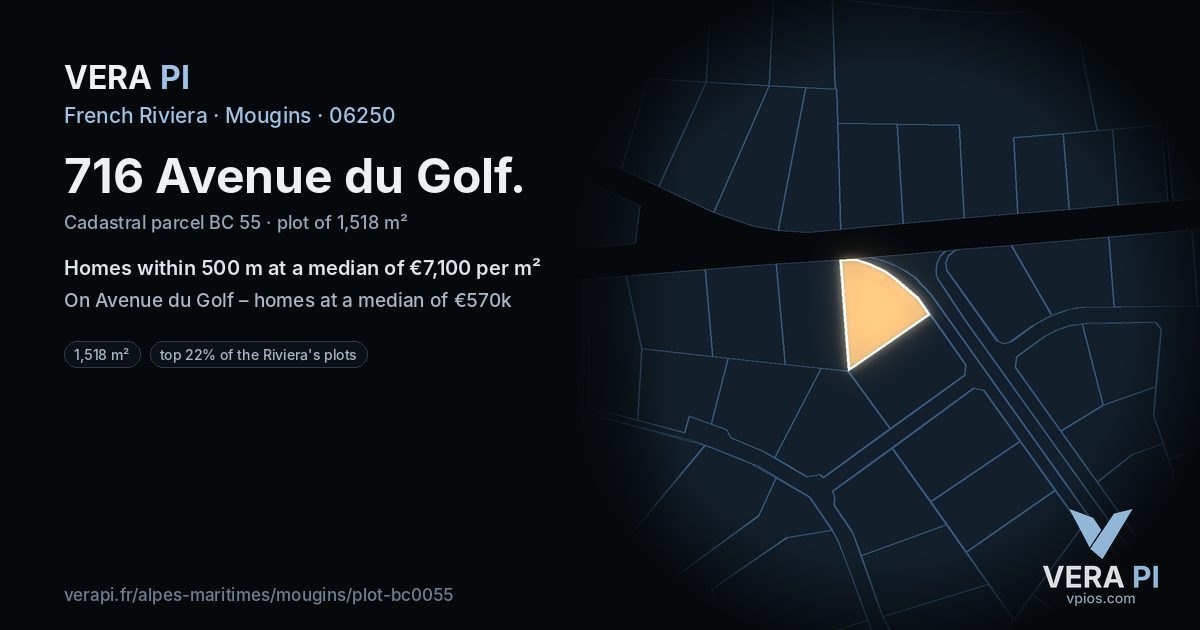 716 Avenue du Golf, Mougins at night – the plot lit, the parcels around coloured by the prices near them