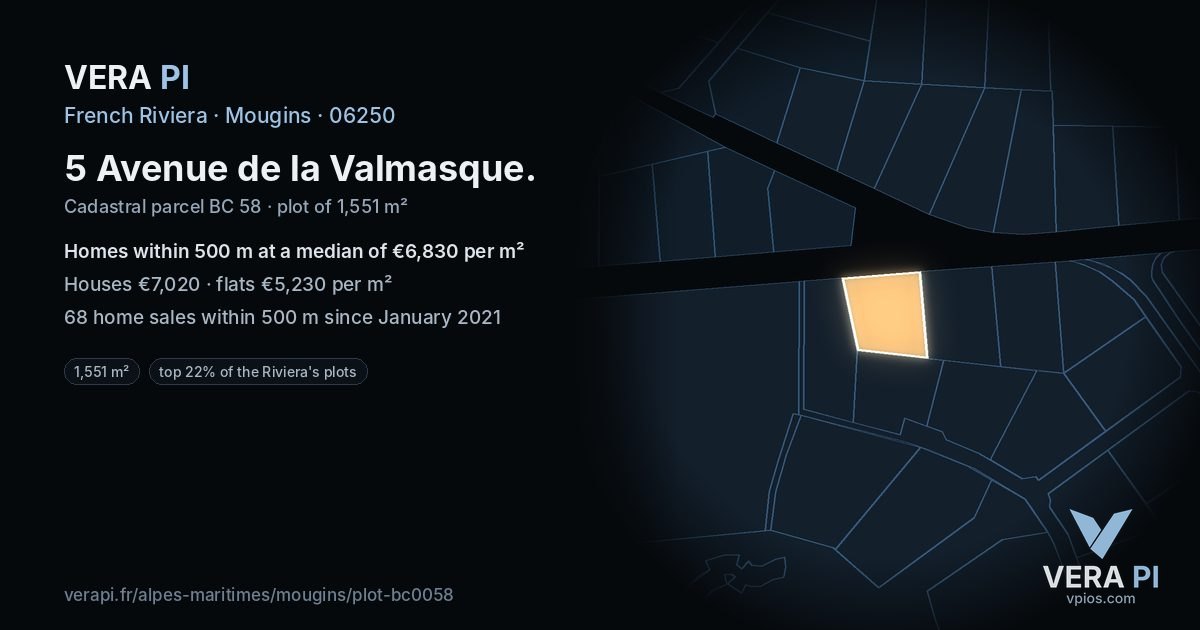 5 Avenue de la Valmasque, Mougins at night – the plot lit, the parcels around coloured by the prices near them