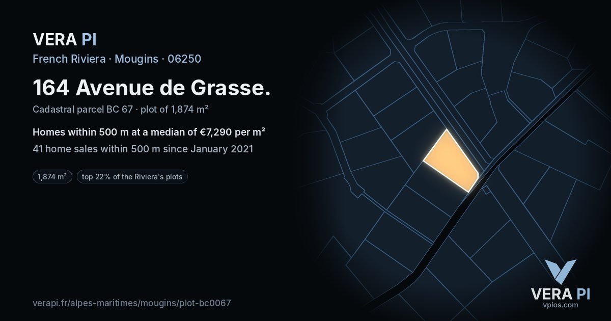164 Avenue de Grasse, Mougins at night – the plot lit, the parcels around coloured by the prices near them