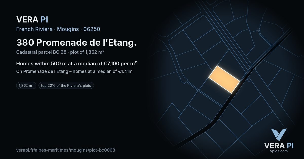 380 Promenade de l’Etang, Mougins at night – the plot lit, the parcels around coloured by the prices near them