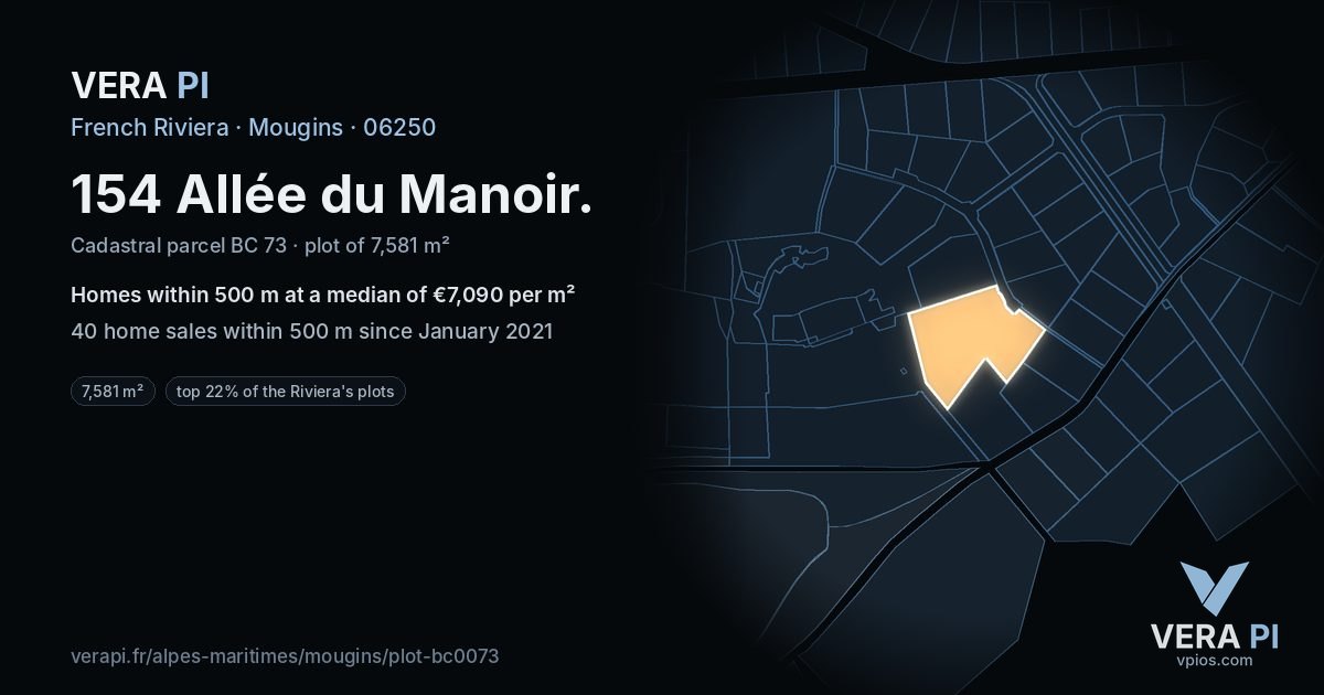 154 Allée du Manoir, Mougins at night – the plot lit, the parcels around coloured by the prices near them