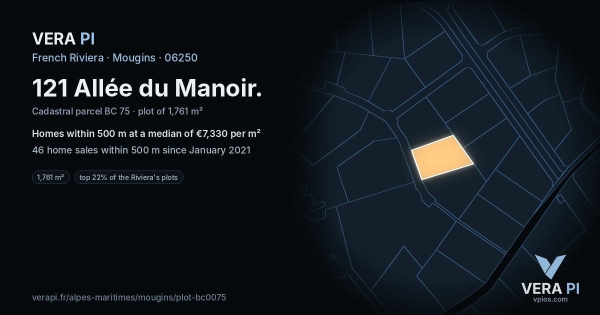 121 Allée du Manoir, Mougins at night – the plot lit, the parcels around coloured by the prices near them