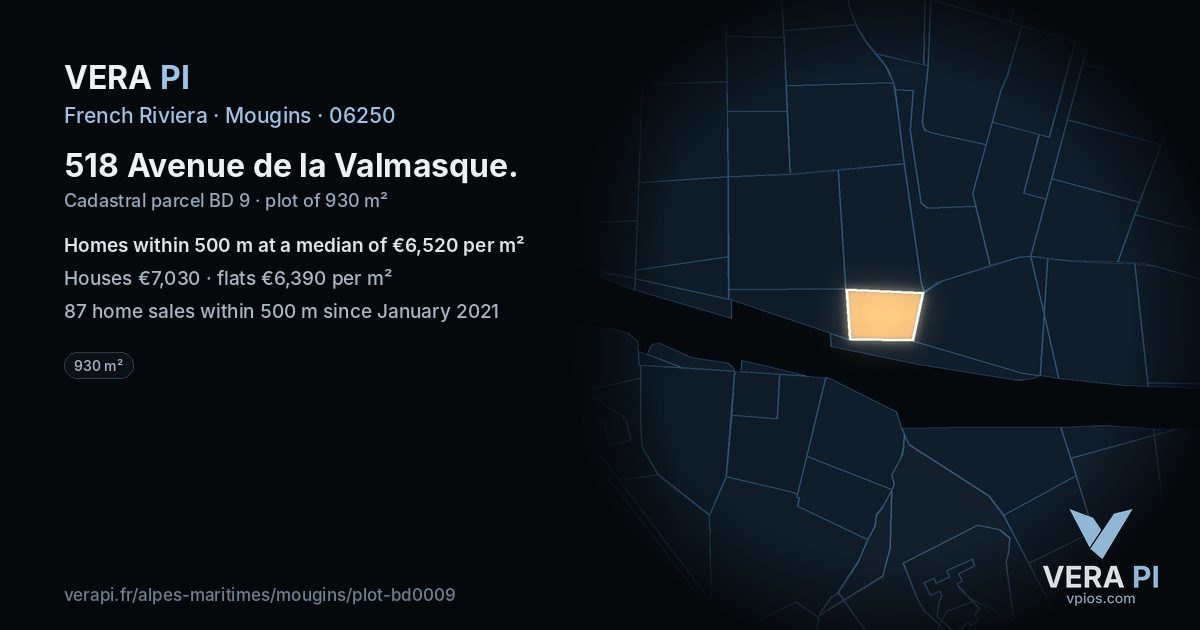 518 Avenue de la Valmasque, Mougins at night – the plot lit, the parcels around coloured by the prices near them