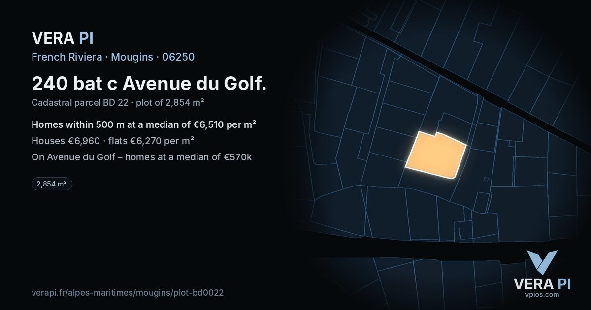240 bat c Avenue du Golf, Mougins at night – the plot lit, the parcels around coloured by the prices near them