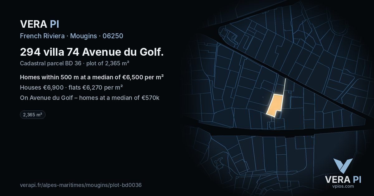 294 villa 74 Avenue du Golf, Mougins at night – the plot lit, the parcels around coloured by the prices near them