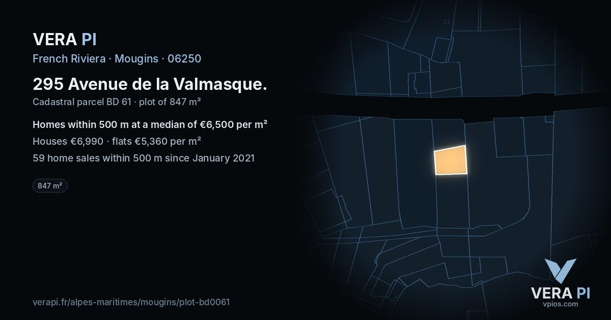 295 Avenue de la Valmasque, Mougins at night – the plot lit, the parcels around coloured by the prices near them