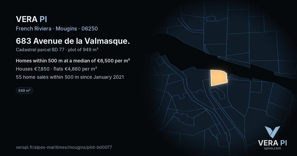 683 Avenue de la Valmasque, Mougins at night – the plot lit, the parcels around coloured by the prices near them