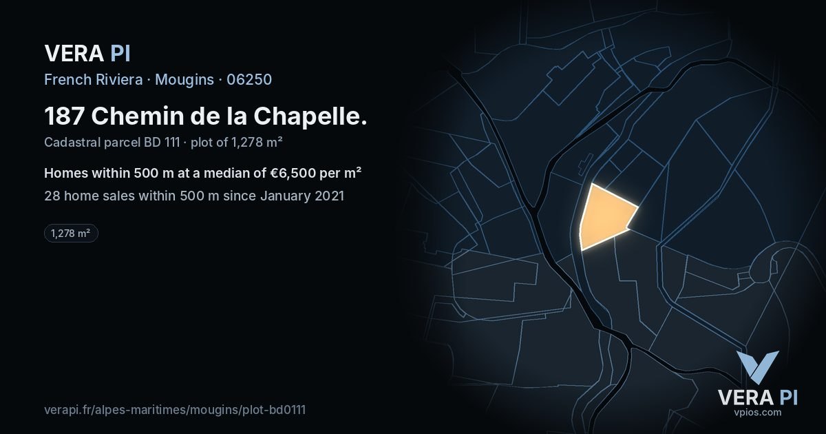 187 Chemin de la Chapelle, Mougins at night – the plot lit, the parcels around coloured by the prices near them