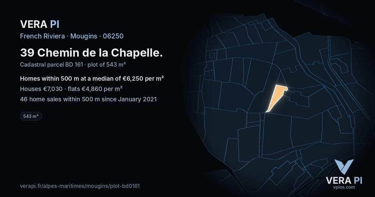 39 Chemin de la Chapelle, Mougins at night – the plot lit, the parcels around coloured by the prices near them