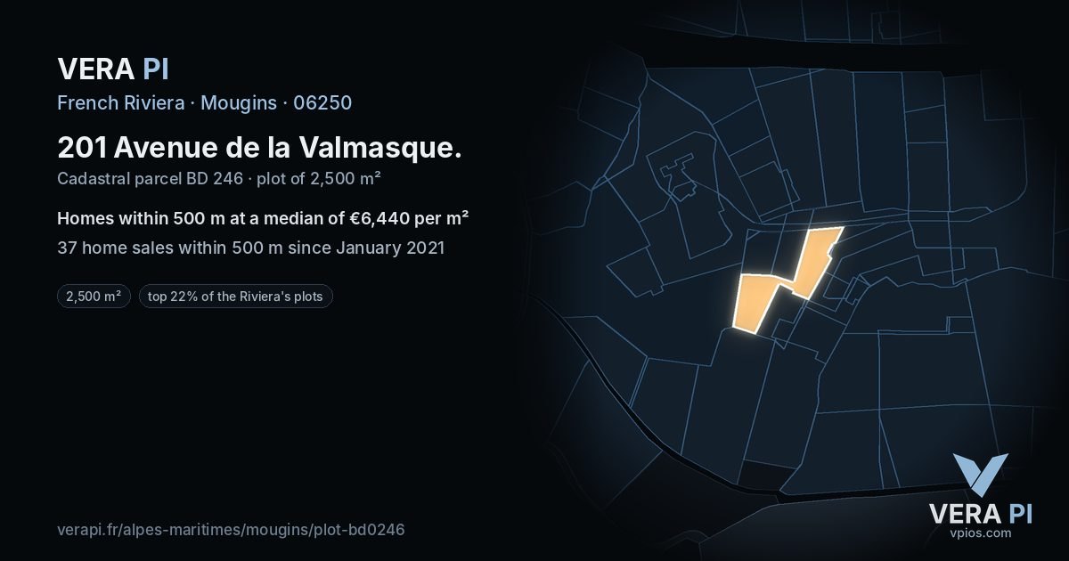 201 Avenue de la Valmasque, Mougins at night – the plot lit, the parcels around coloured by the prices near them