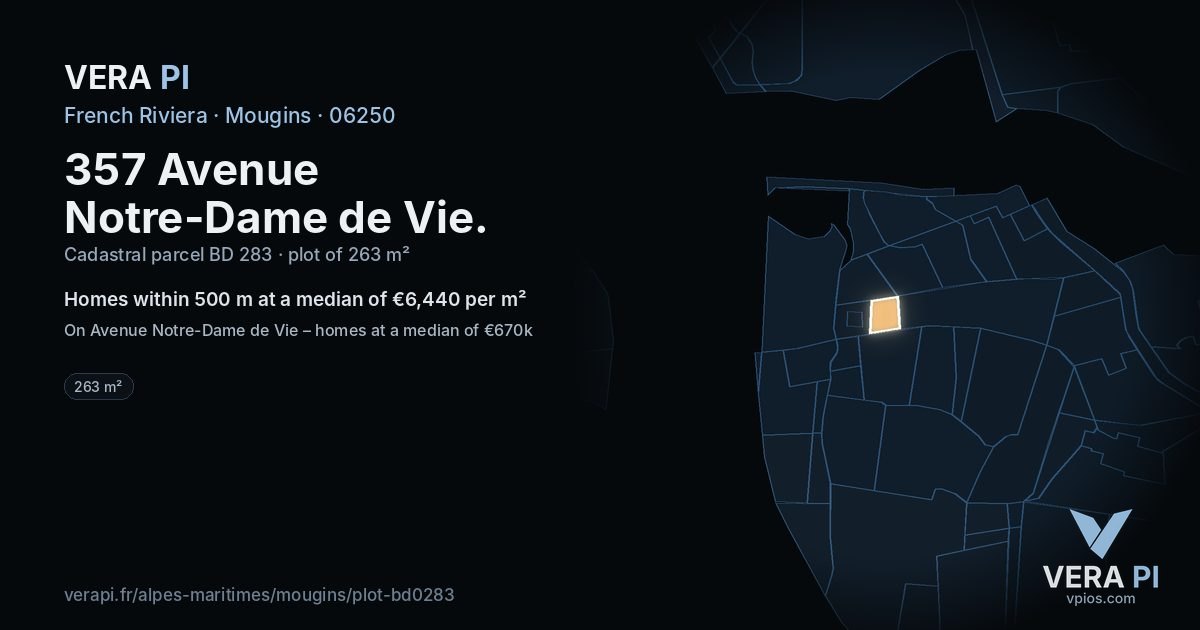 357 Avenue Notre-Dame de Vie, Mougins at night – the plot lit, the parcels around coloured by the prices near them