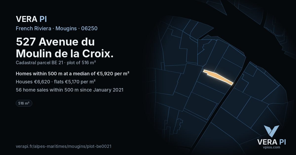 527 Avenue du Moulin de la Croix, Mougins at night – the plot lit, the parcels around coloured by the prices near them