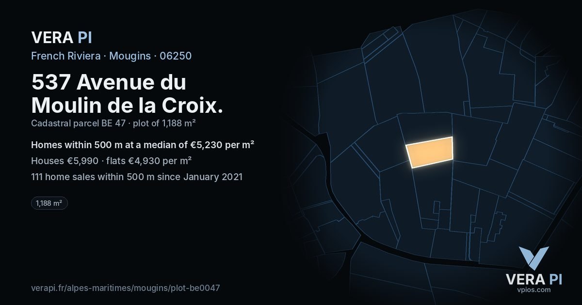 537 Avenue du Moulin de la Croix, Mougins at night – the plot lit, the parcels around coloured by the prices near them