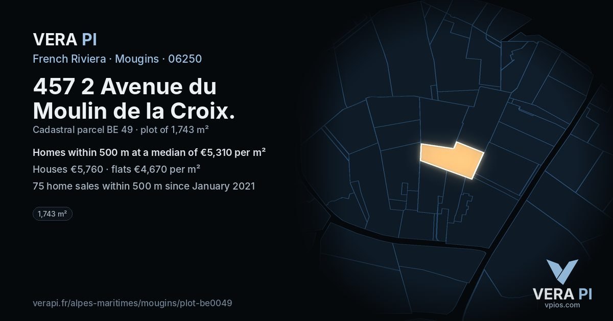 457 2 Avenue du Moulin de la Croix, Mougins at night – the plot lit, the parcels around coloured by the prices near them
