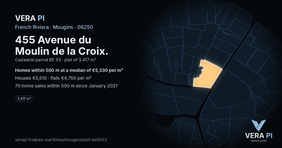 455 Avenue du Moulin de la Croix, Mougins at night – the plot lit, the parcels around coloured by the prices near them