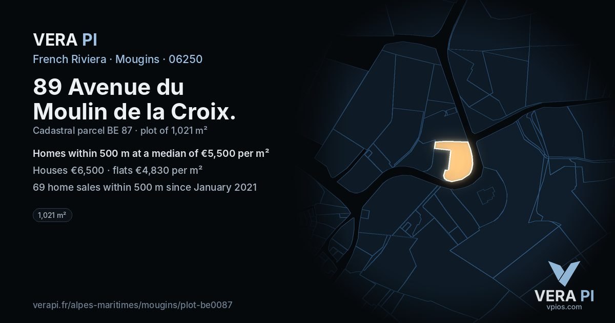 89 Avenue du Moulin de la Croix, Mougins at night – the plot lit, the parcels around coloured by the prices near them