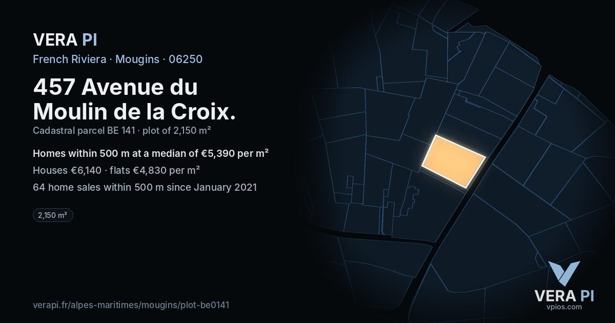 457 Avenue du Moulin de la Croix, Mougins at night – the plot lit, the parcels around coloured by the prices near them