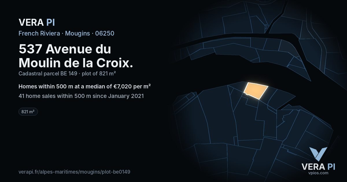 537 Avenue du Moulin de la Croix, Mougins at night – the plot lit, the parcels around coloured by the prices near them