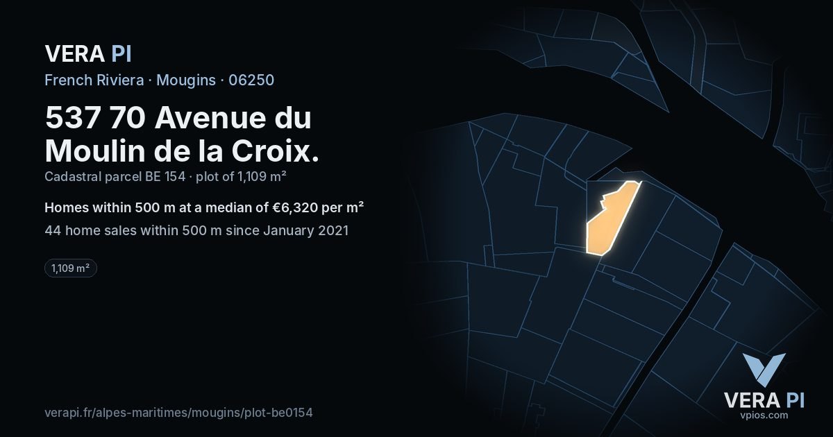 537 70 Avenue du Moulin de la Croix, Mougins at night – the plot lit, the parcels around coloured by the prices near them
