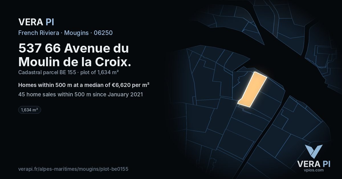537 66 Avenue du Moulin de la Croix, Mougins at night – the plot lit, the parcels around coloured by the prices near them