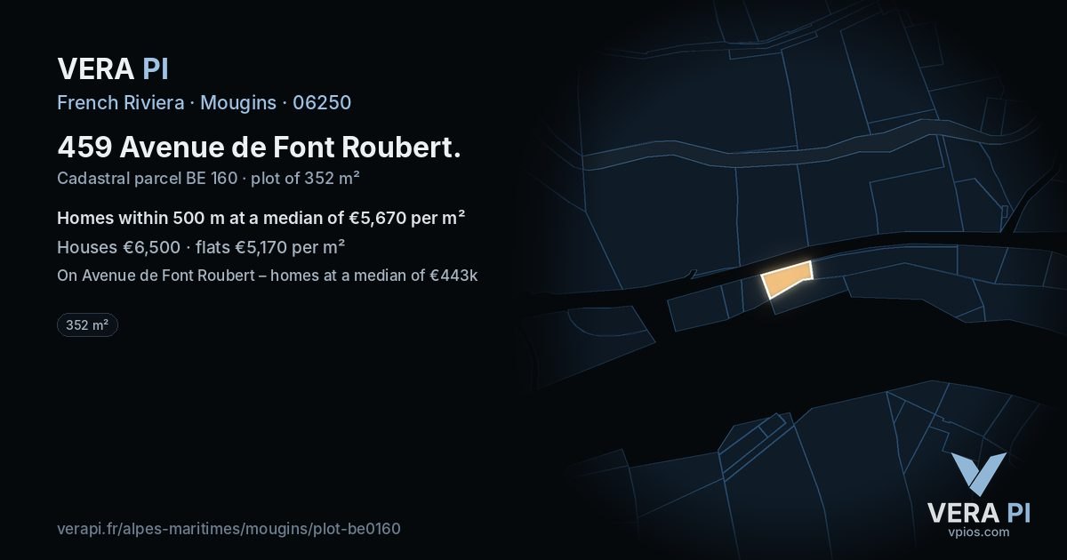 459 Avenue de Font Roubert, Mougins at night – the plot lit, the parcels around coloured by the prices near them