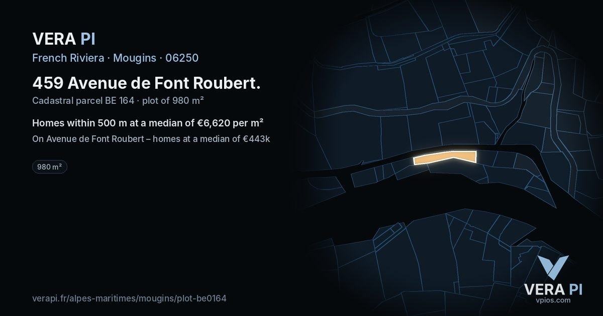 459 Avenue de Font Roubert, Mougins at night – the plot lit, the parcels around coloured by the prices near them