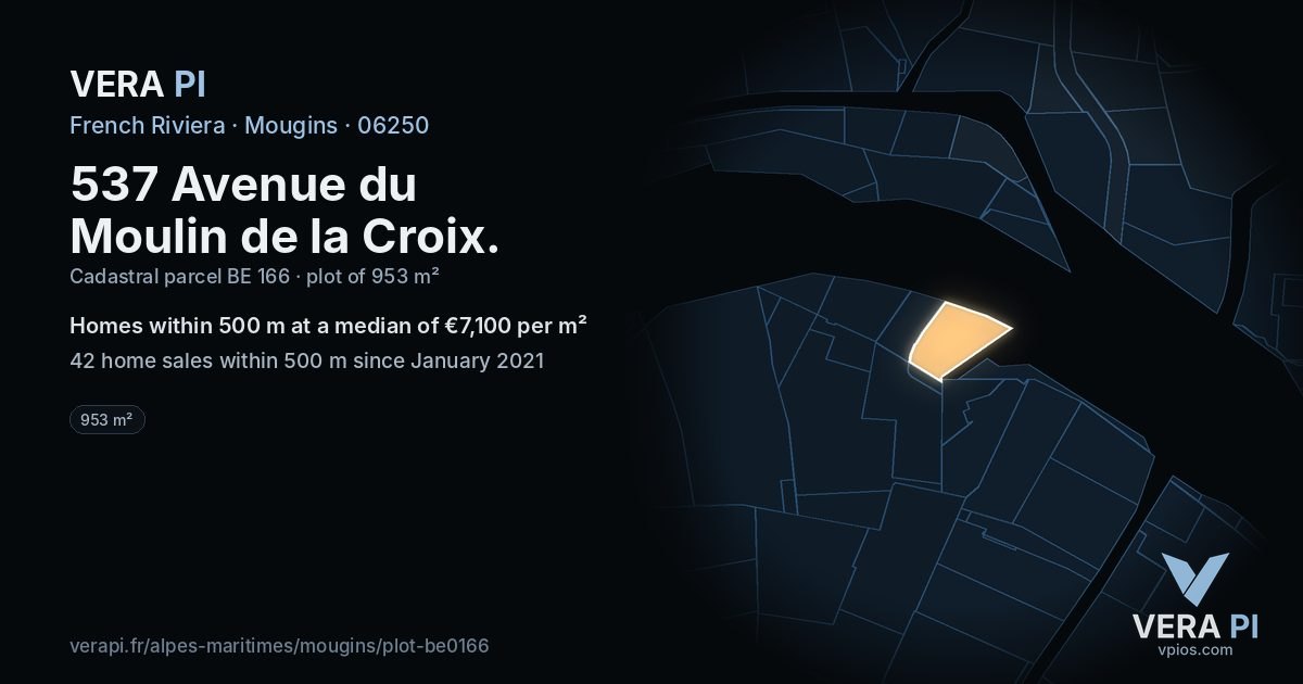 537 Avenue du Moulin de la Croix, Mougins at night – the plot lit, the parcels around coloured by the prices near them