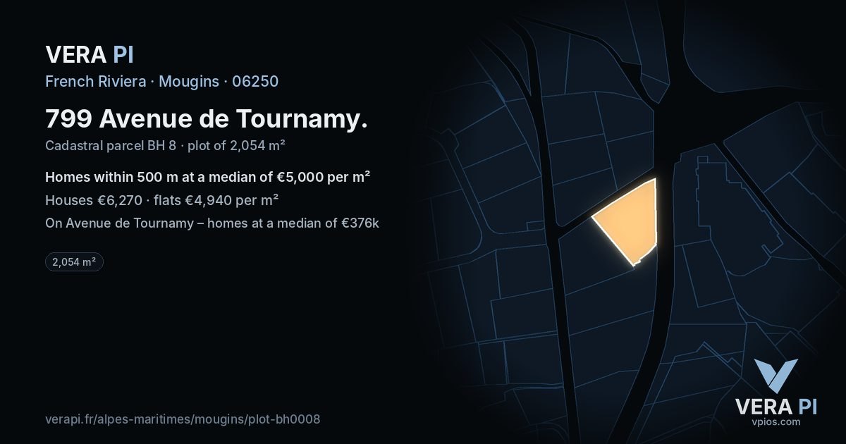 799 Avenue de Tournamy, Mougins at night – the plot lit, the parcels around coloured by the prices near them