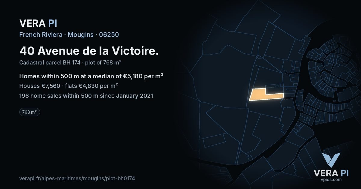 40 Avenue de la Victoire, Mougins at night – the plot lit, the parcels around coloured by the prices near them
