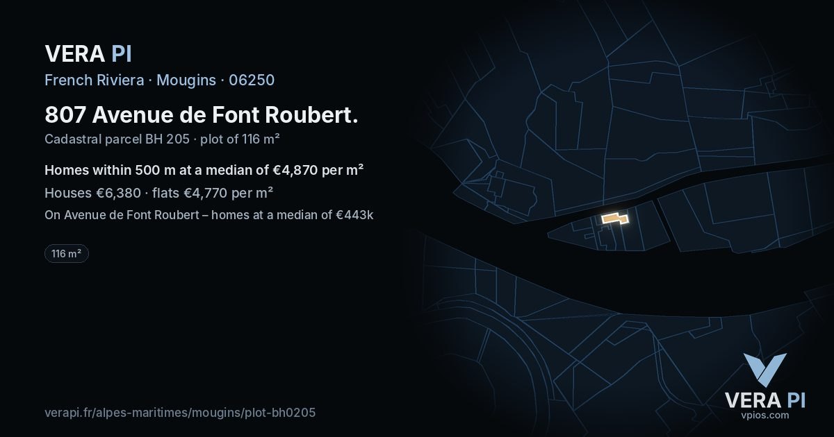 807 Avenue de Font Roubert, Mougins at night – the plot lit, the parcels around coloured by the prices near them