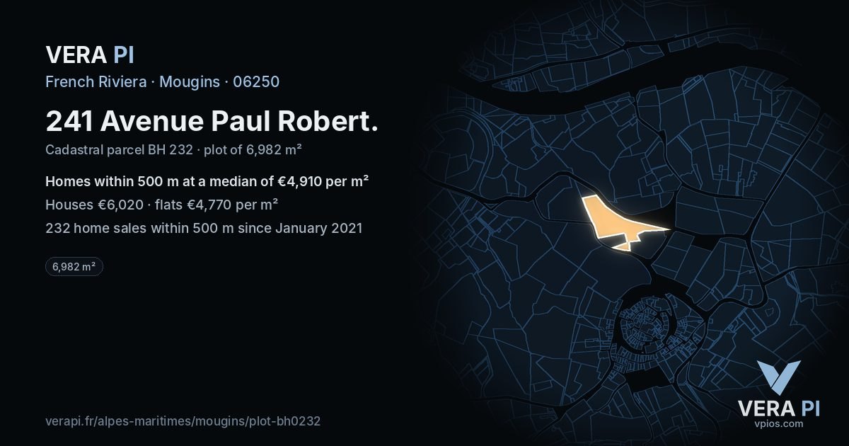 241 Avenue Paul Robert, Mougins at night – the plot lit, the parcels around coloured by the prices near them