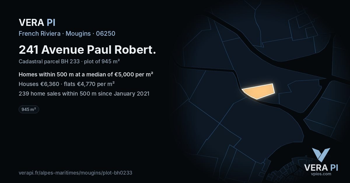 241 Avenue Paul Robert, Mougins at night – the plot lit, the parcels around coloured by the prices near them